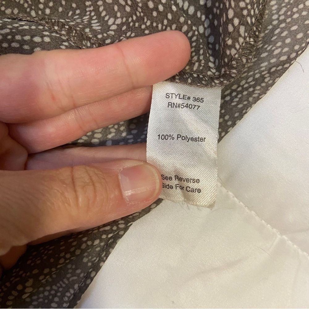 CAbi Sleeveless Drape Vest - Picture 5 of 11